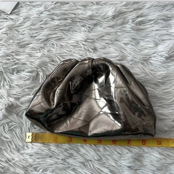 Bottega Veneta The Pouch Mini Metallic Leather Clutch NWT - Picture 7 of 12